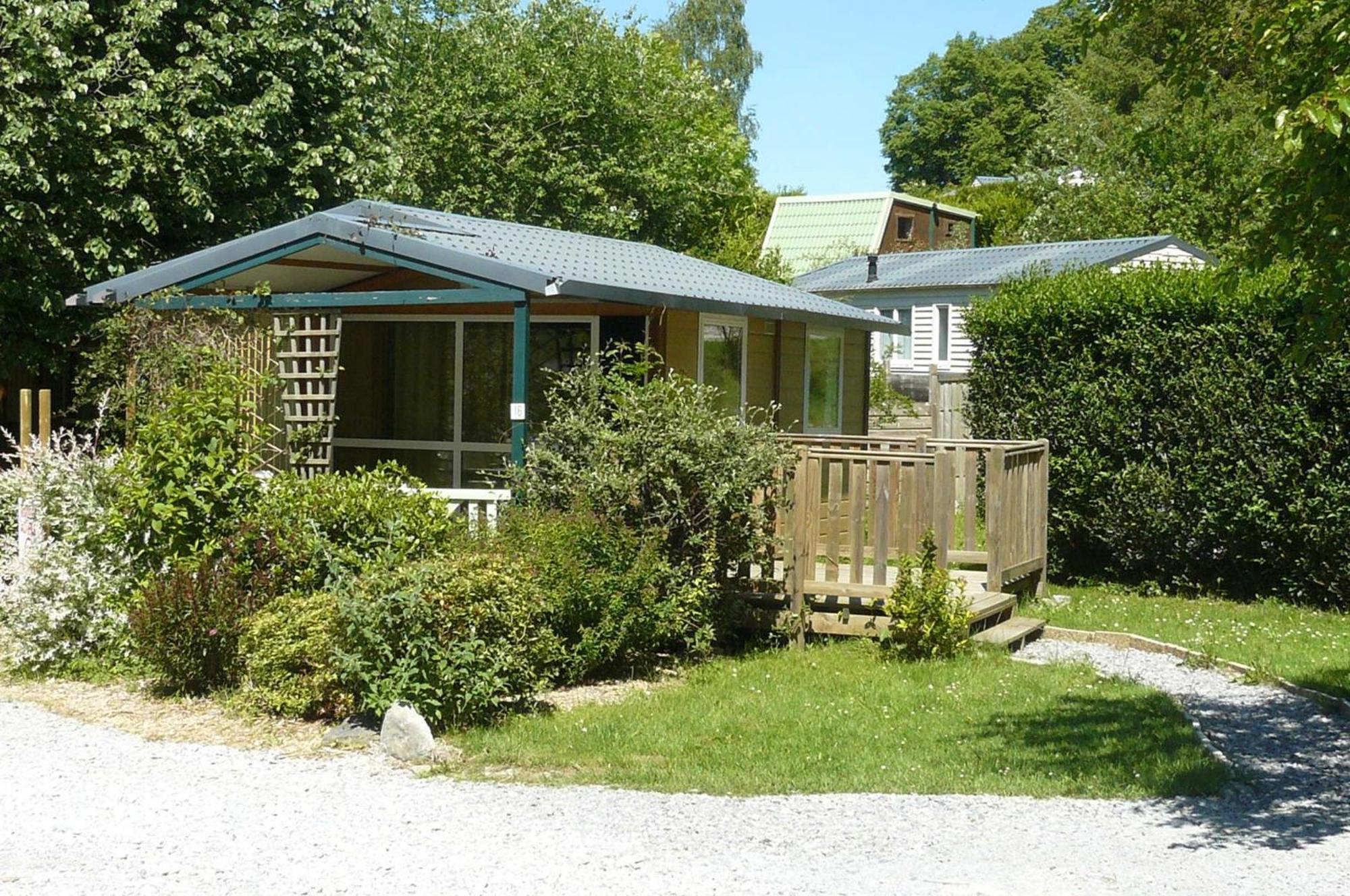 Camping Le Rey Louvie Juzon 외부 사진