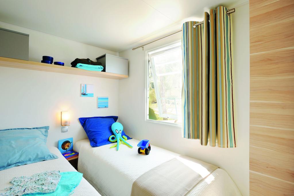 Camping Le Rey Louvie Juzon 객실 사진