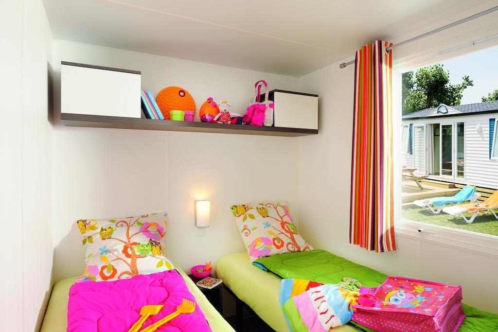 Camping Le Rey Louvie Juzon 객실 사진