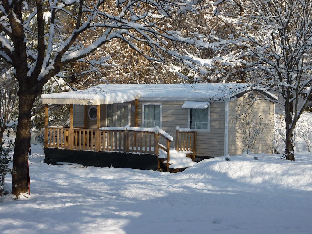 Camping Le Rey Louvie Juzon 객실 사진