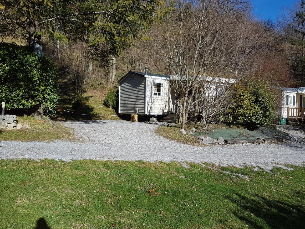 Camping Le Rey Louvie Juzon 외부 사진