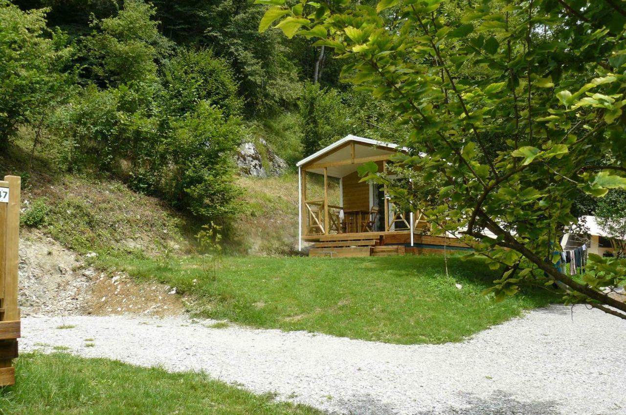 Camping Le Rey Louvie Juzon 외부 사진