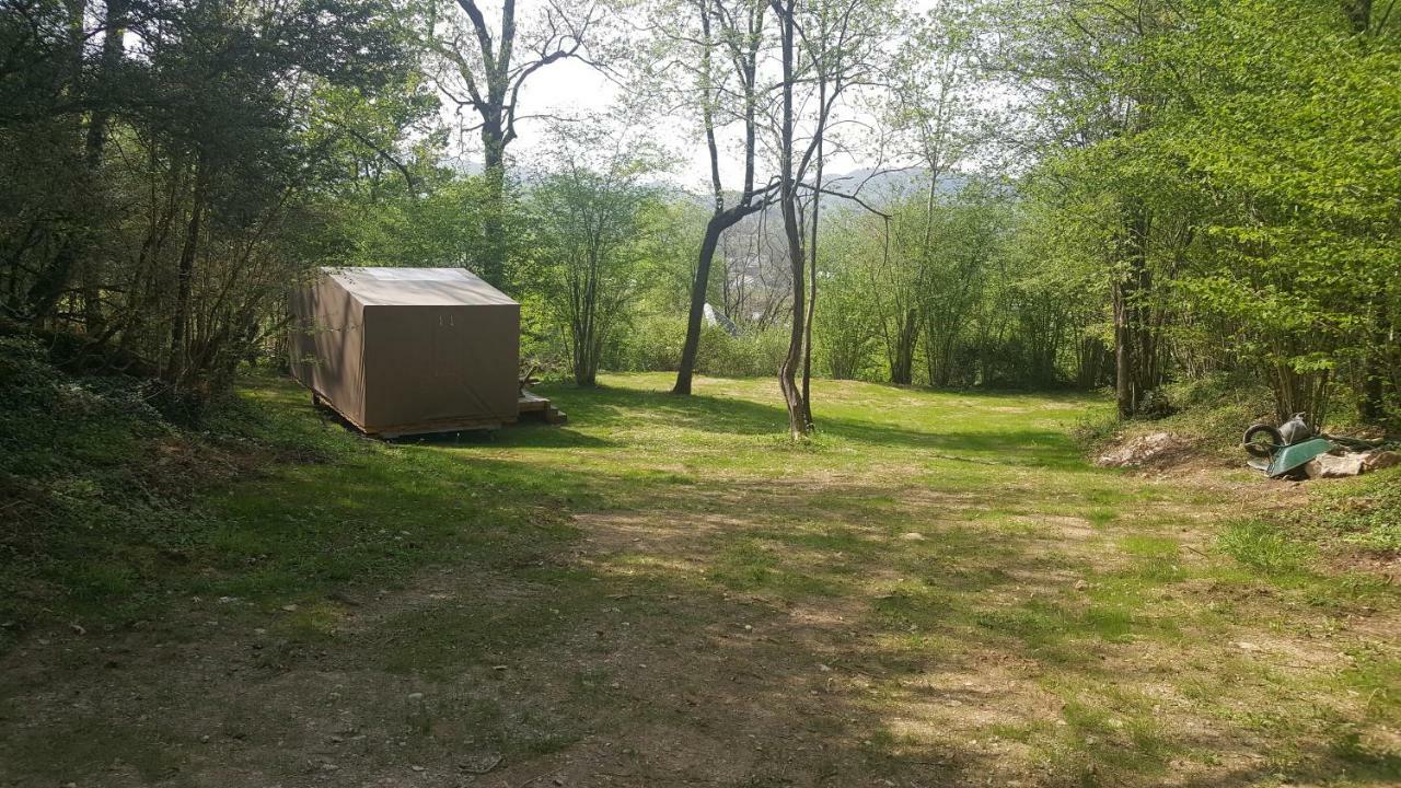 Camping Le Rey Louvie Juzon 외부 사진